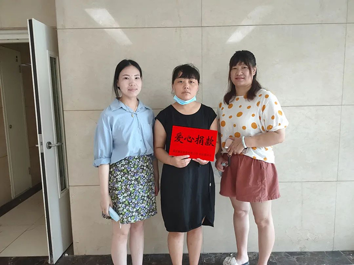 暖心慰問(wèn)，進(jìn)行中